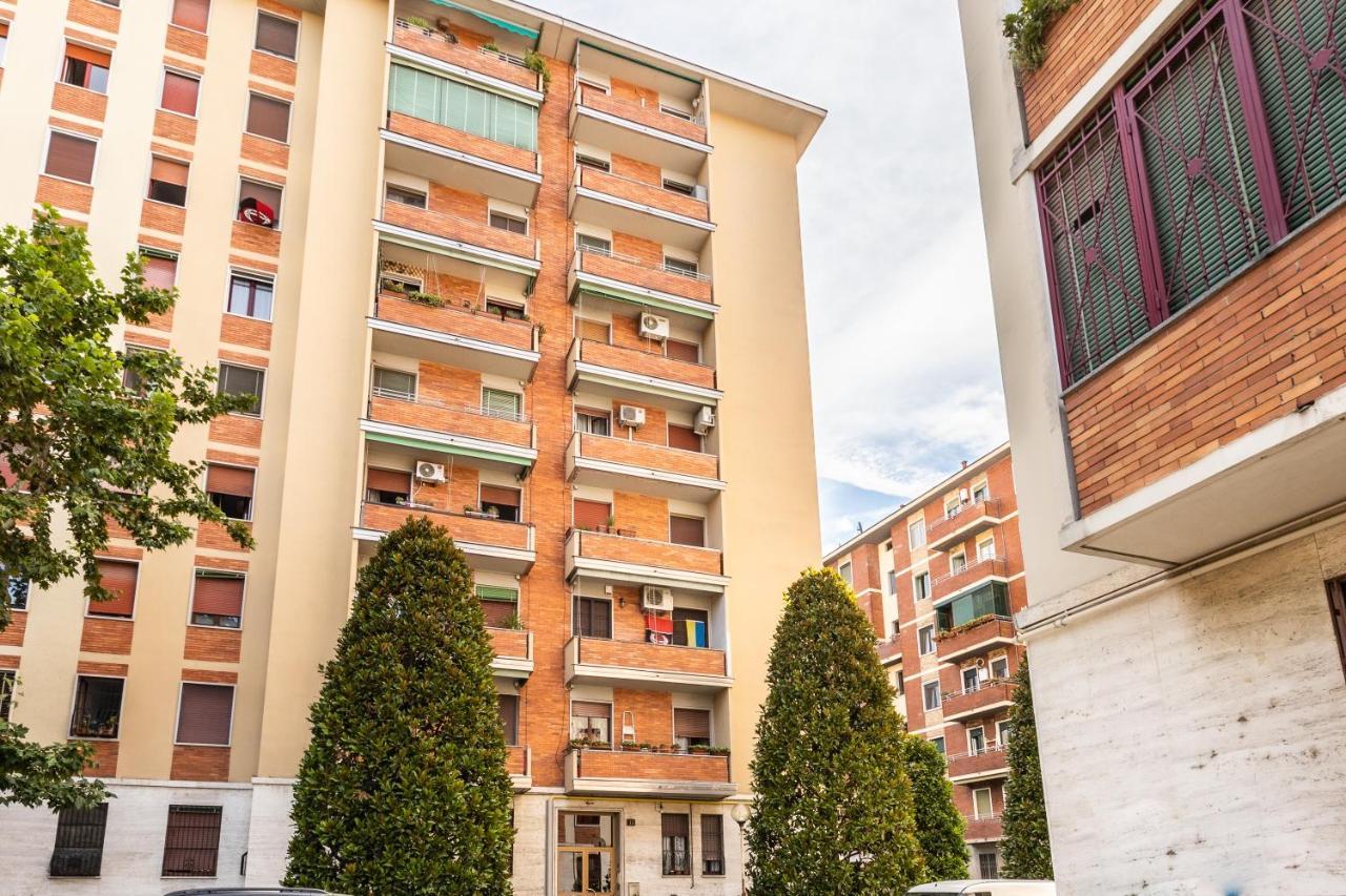 Rosselli 13 Milan Apartment Exterior photo
